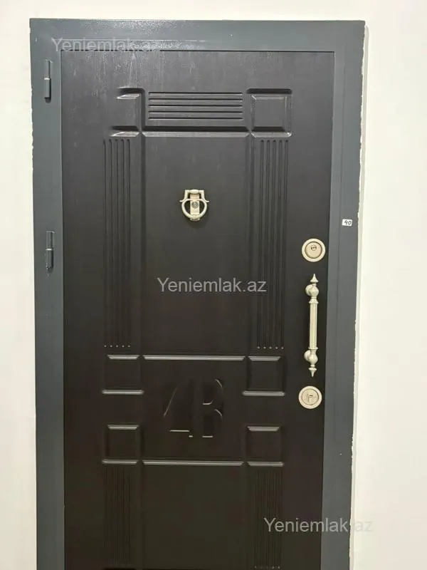 Satılır 4 otaqlı yeni tikili 182.5 m²