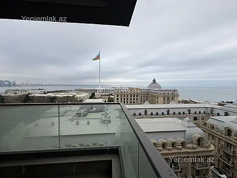 Satılır 4 otaqlı yeni tikili 182.5 m²