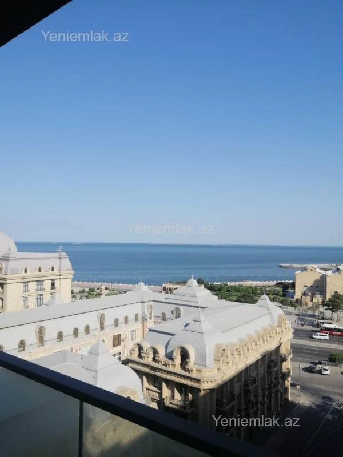 Satılır 4 otaqlı yeni tikili 182.5 m²