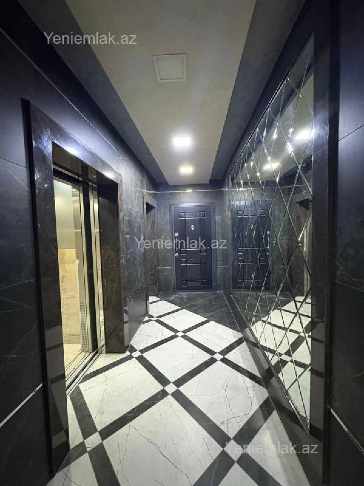 Satılır 4 otaqlı yeni tikili 182.5 m²