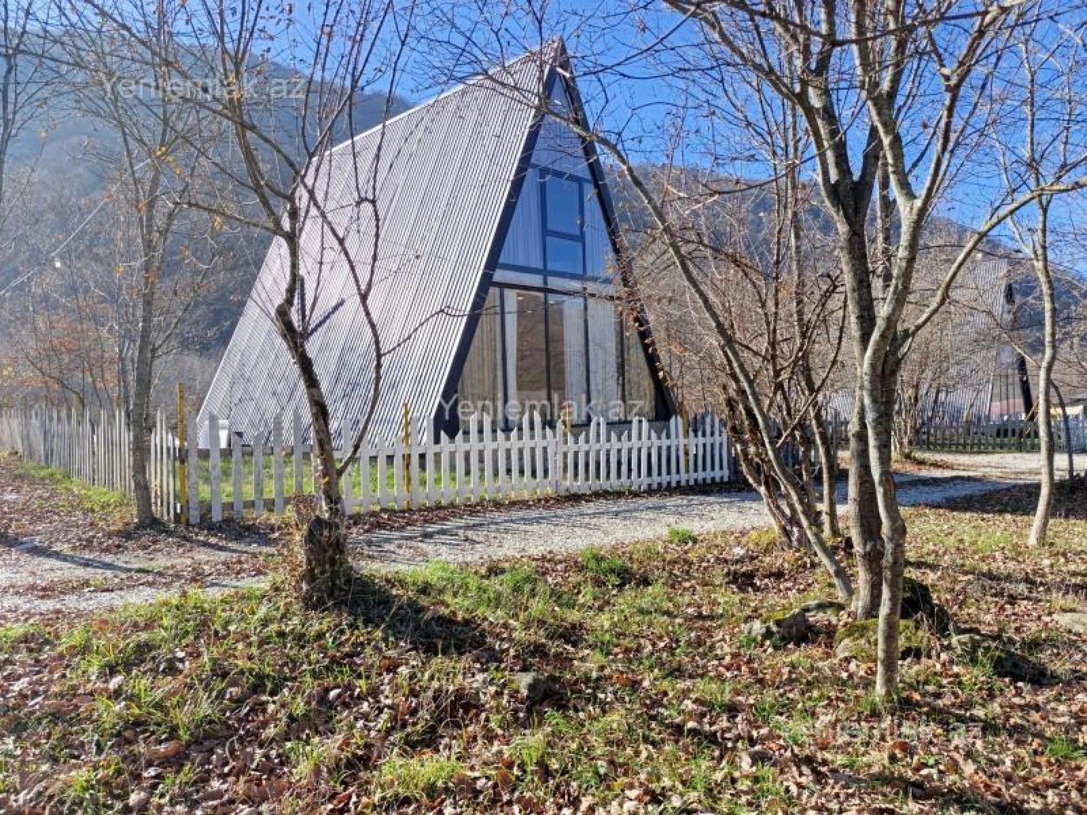 Satılır 10 otaqlı obyekt 500 m²