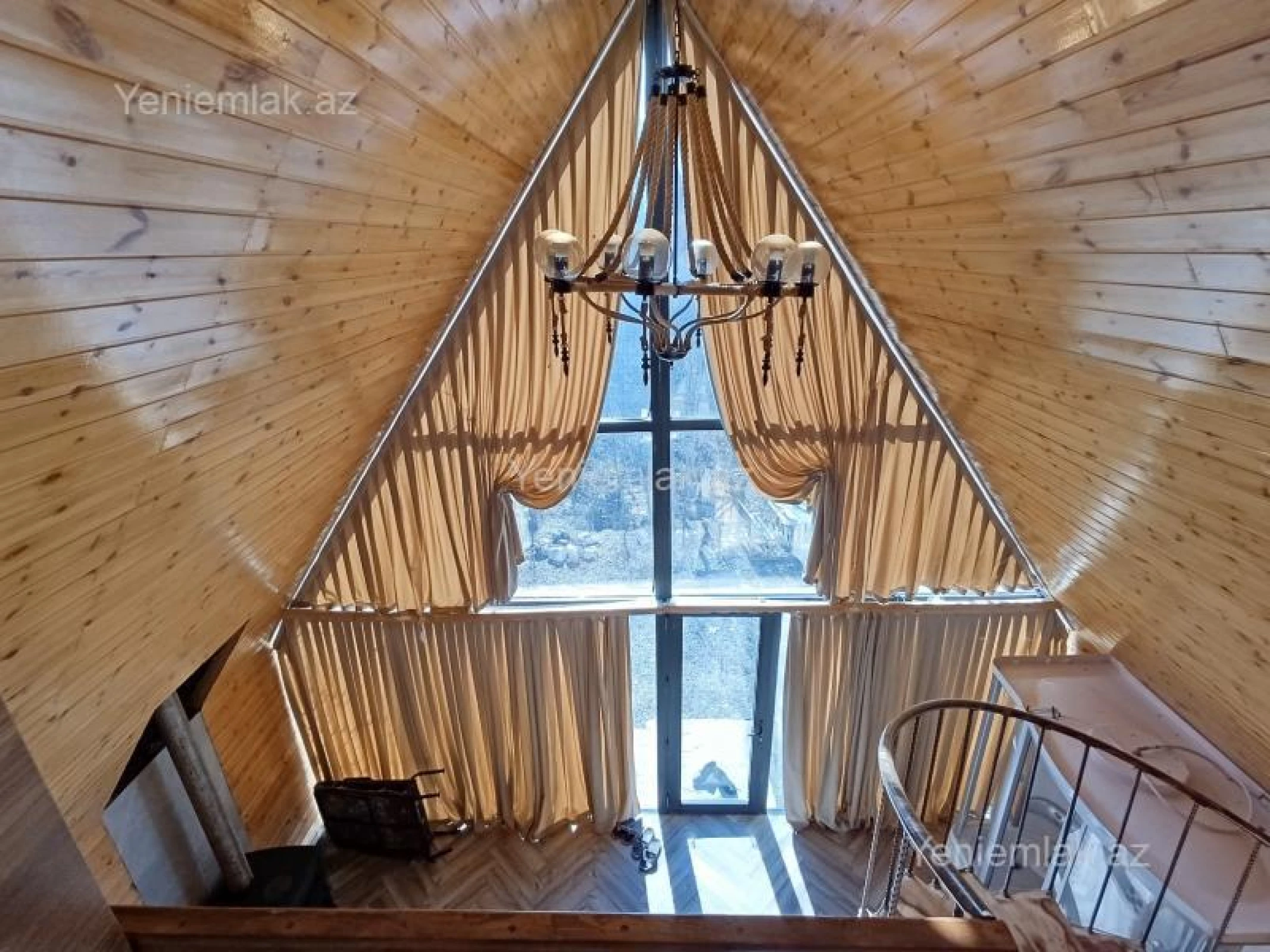 Satılır 10 otaqlı obyekt 500 m²