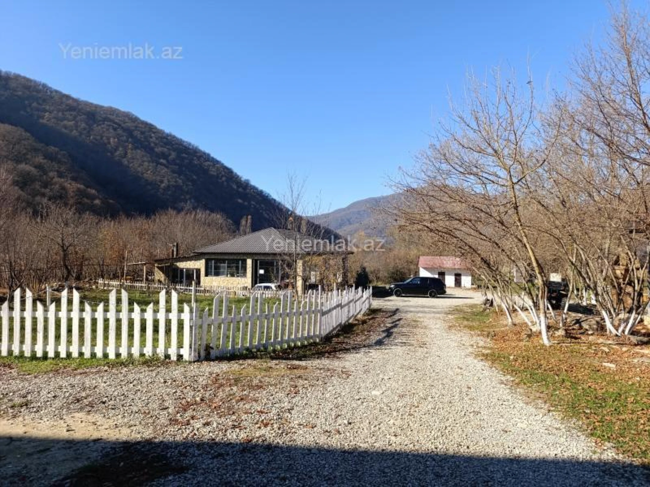 Satılır 10 otaqlı obyekt 500 m²