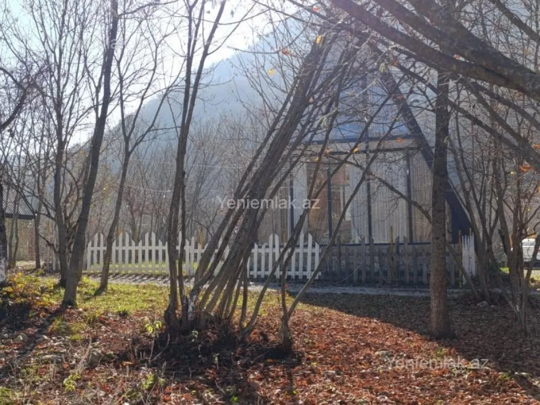 Satılır 10 otaqlı obyekt 500 m²