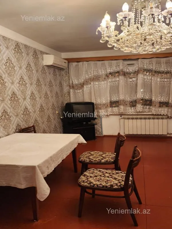 Satılır 2 otaqlı köhnə tikili 60 m²