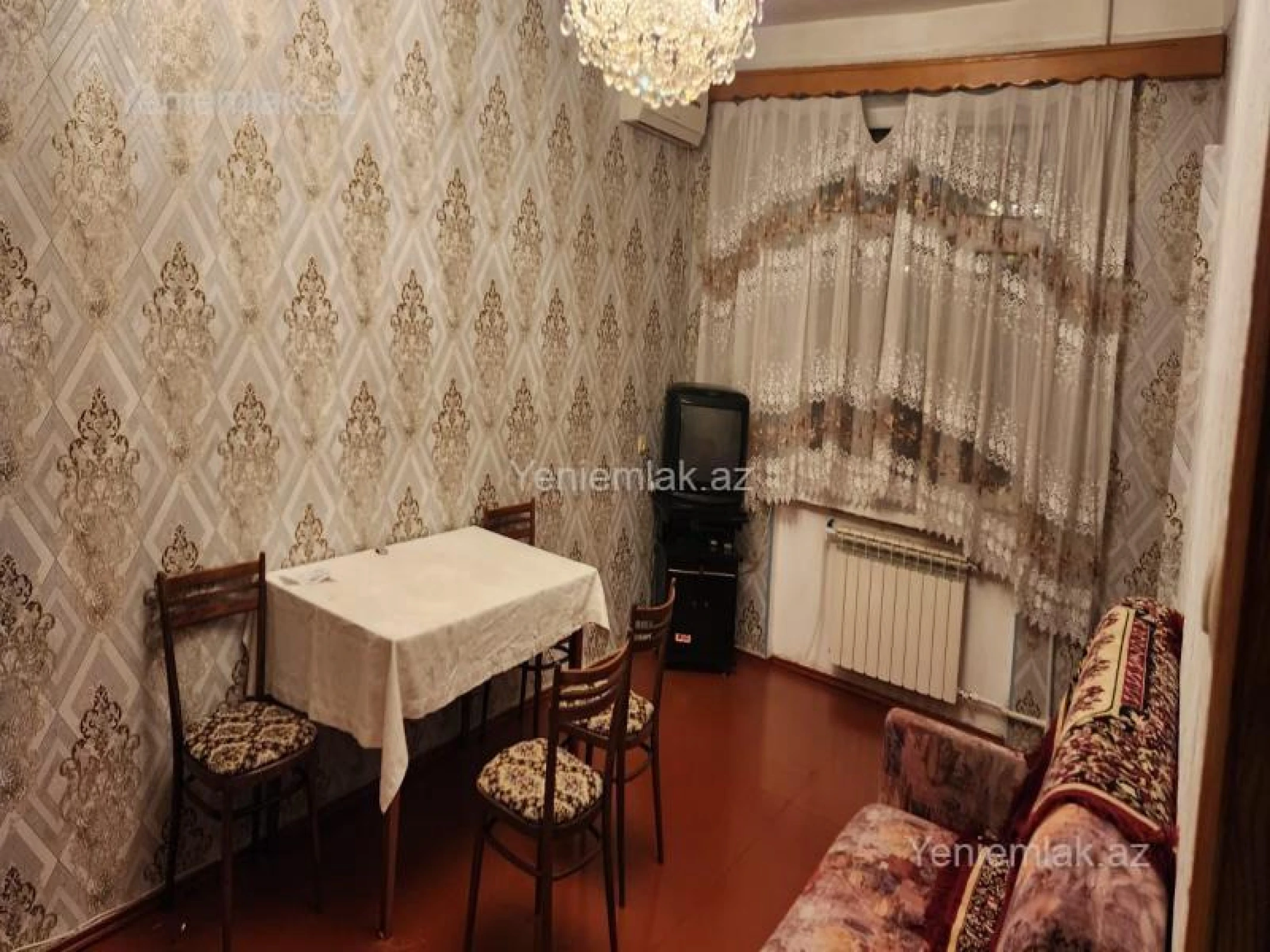 Satılır 2 otaqlı köhnə tikili 60 m²