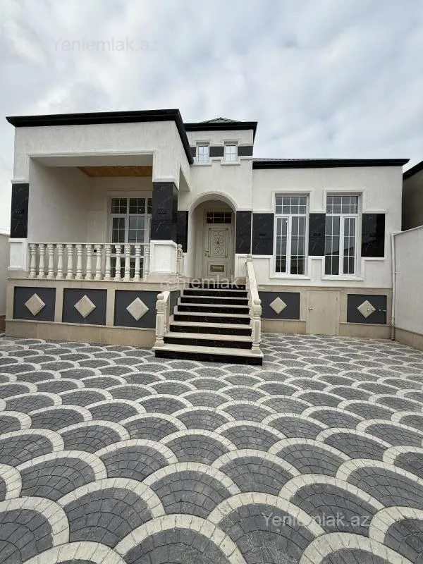 Satılır 4 otaqlı həyət evi 130 m²