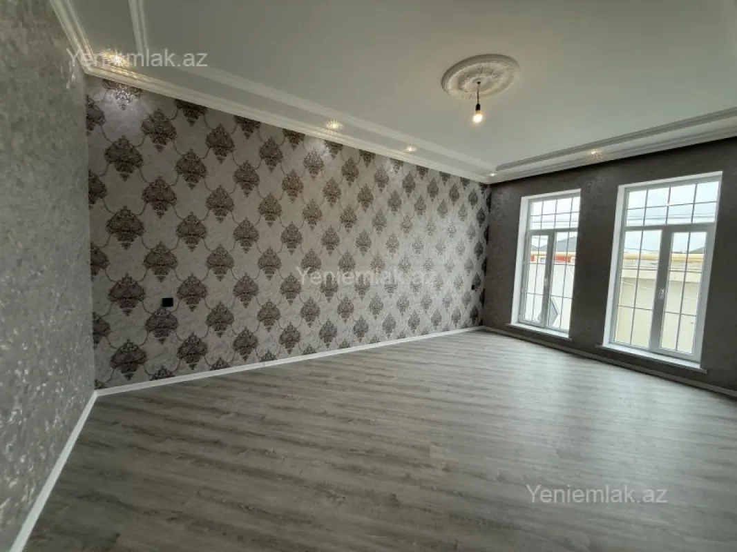 Satılır 4 otaqlı həyət evi 130 m²