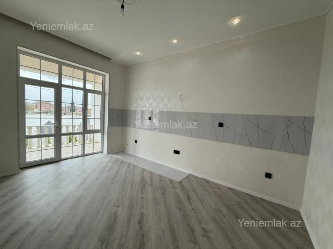 Satılır 4 otaqlı həyət evi 130 m²