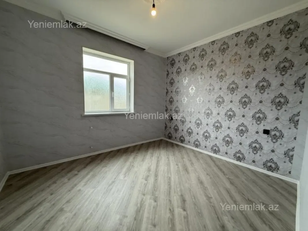 Satılır 4 otaqlı həyət evi 130 m²