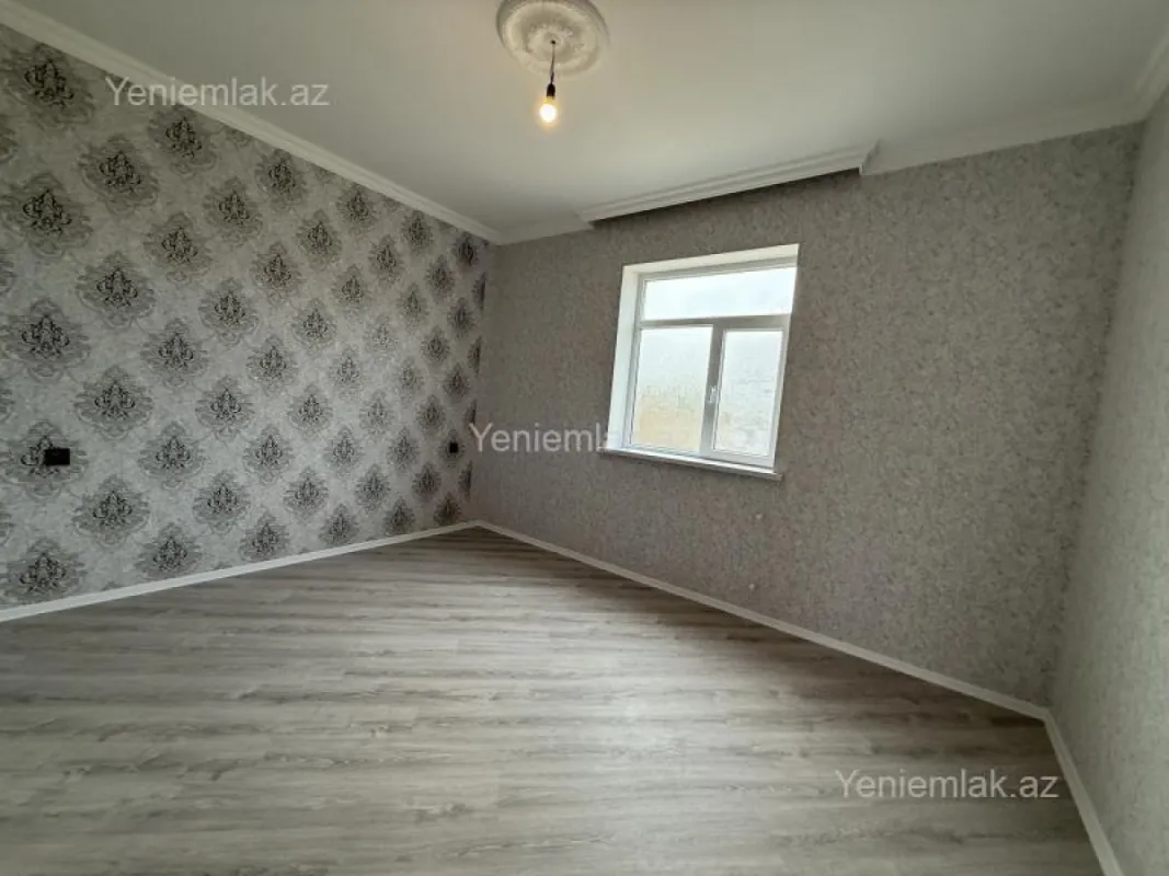 Satılır 4 otaqlı həyət evi 130 m²