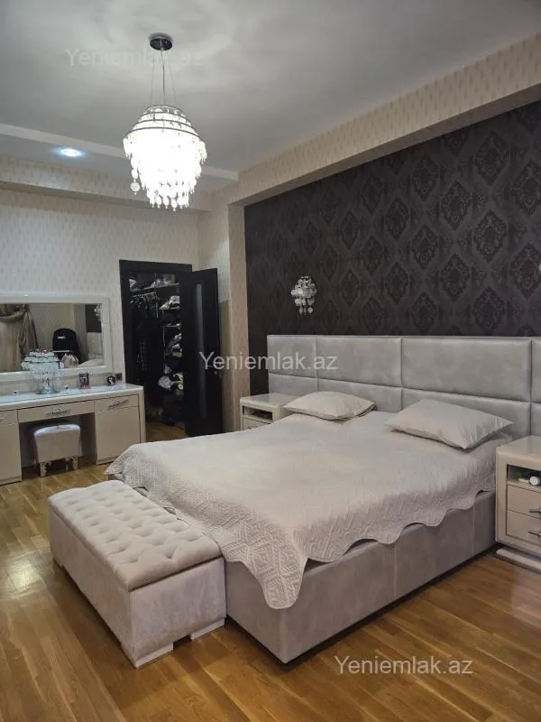 Satılır 4 otaqlı yeni tikili 180 m²