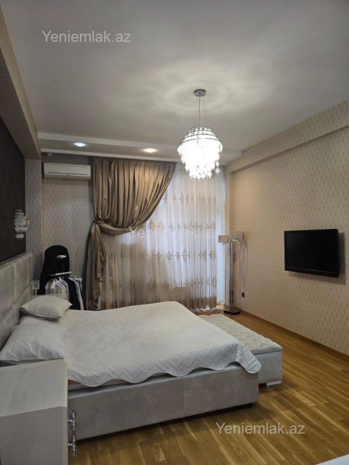 Satılır 4 otaqlı yeni tikili 180 m²