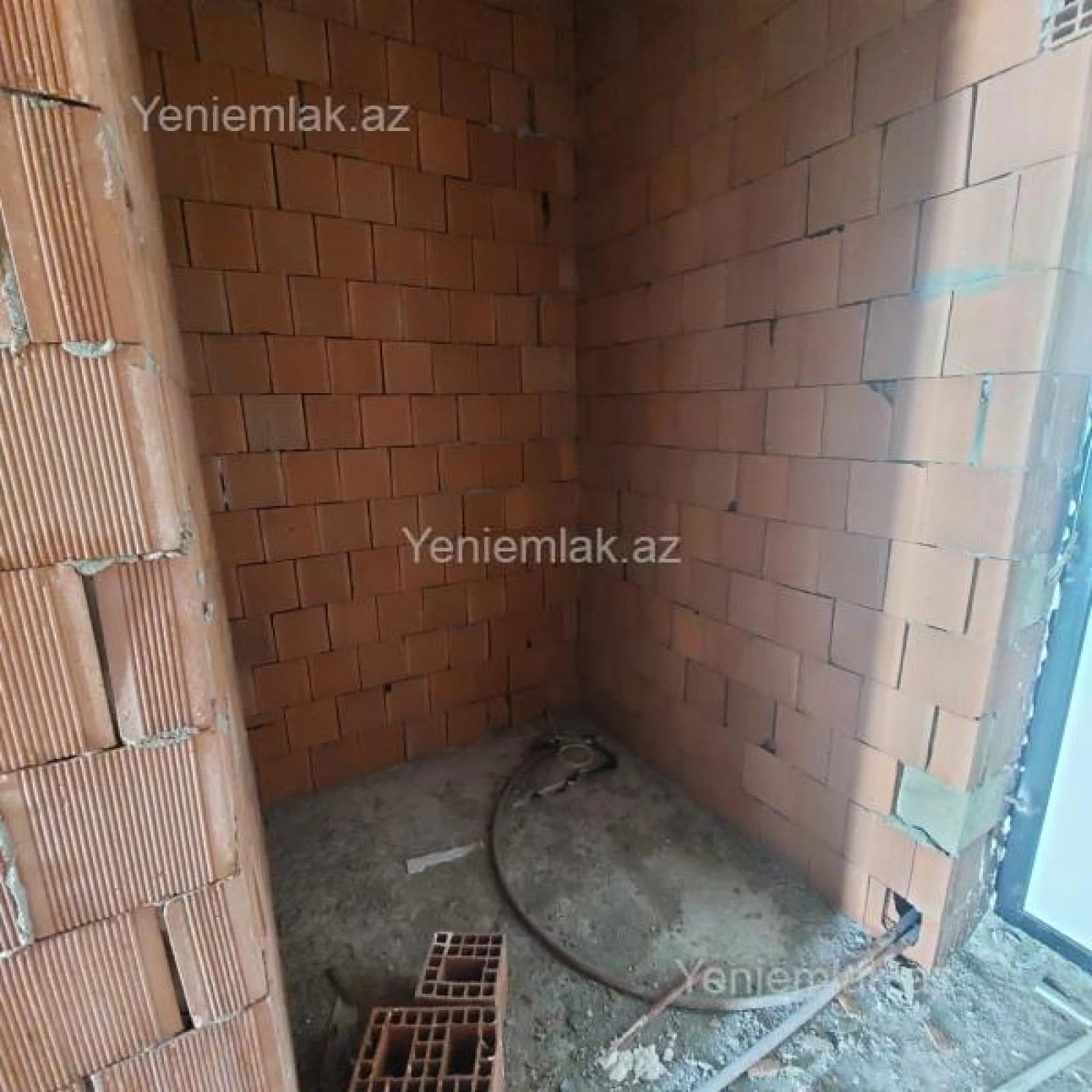 Satılır 1 otaqlı yeni tikili 50 m²