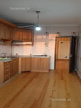 Satılır 2 otaqlı köhnə tikili 50 m²