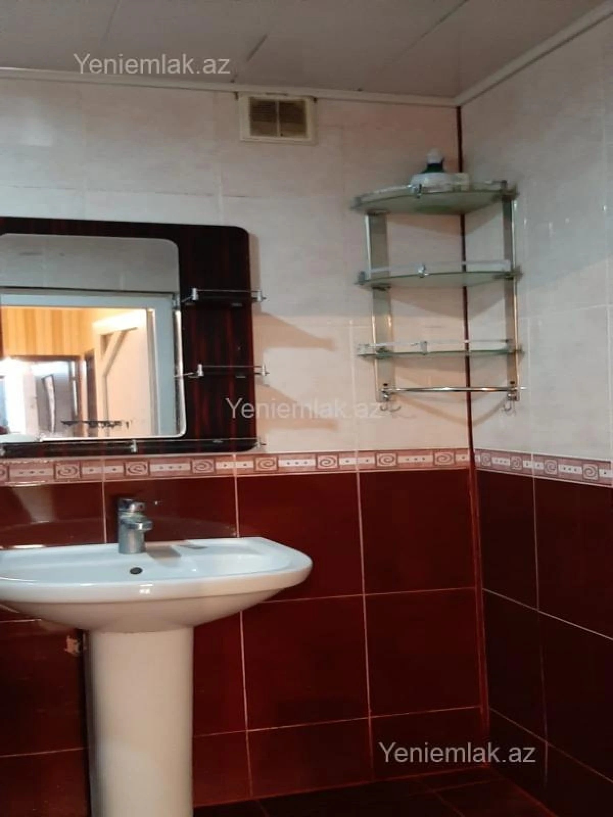 Satılır 2 otaqlı köhnə tikili 50 m²