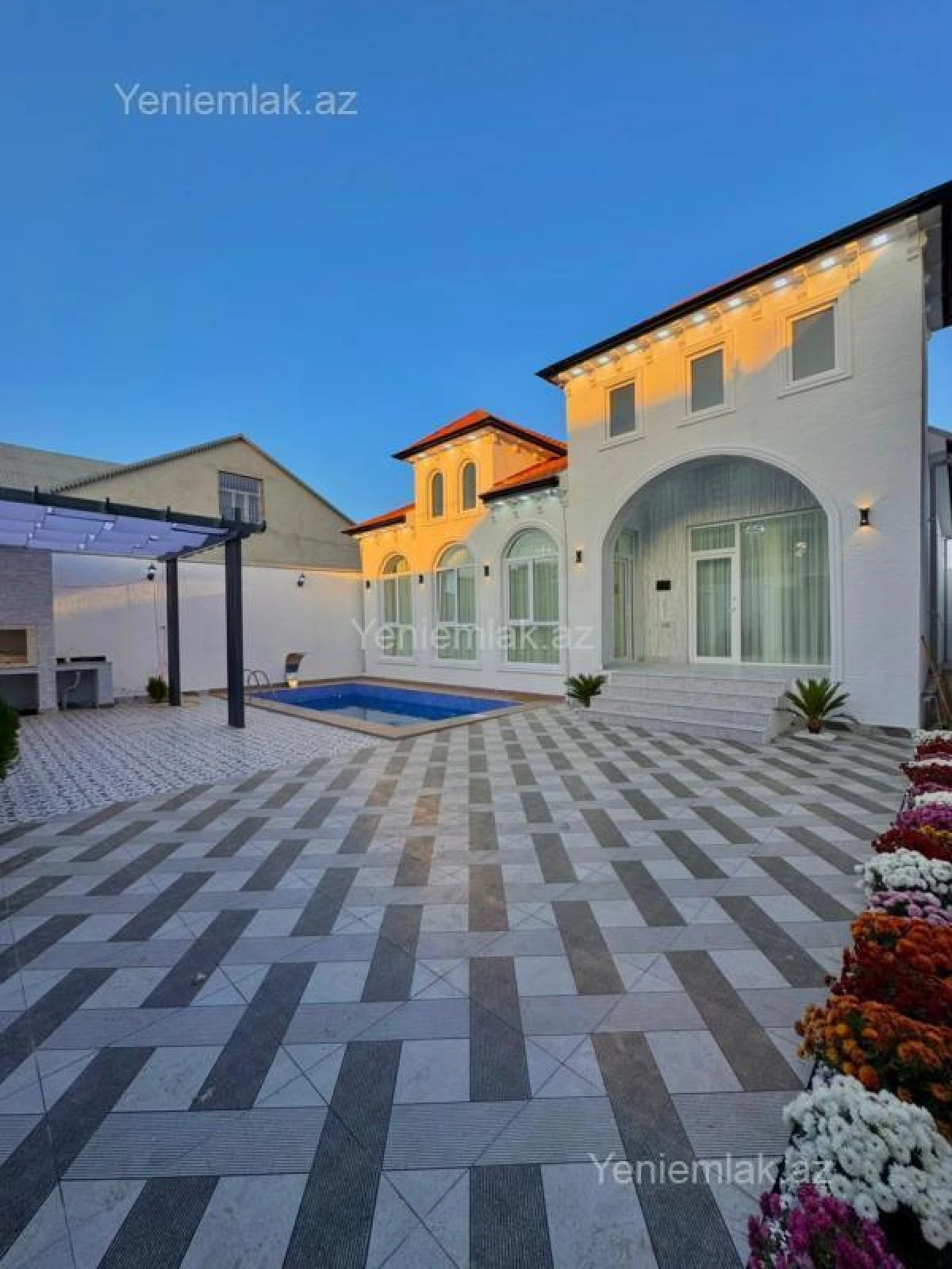 Satılır 4 otaqlı həyət evi 150 m²