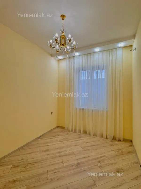 Satılır 4 otaqlı həyət evi 150 m²