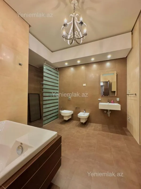 Satılır 5 otaqlı yeni tikili 610 m²