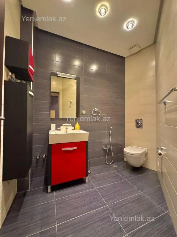 Satılır 5 otaqlı yeni tikili 610 m²