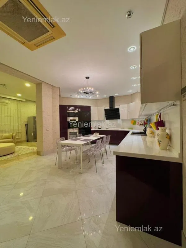 Satılır 5 otaqlı yeni tikili 610 m²