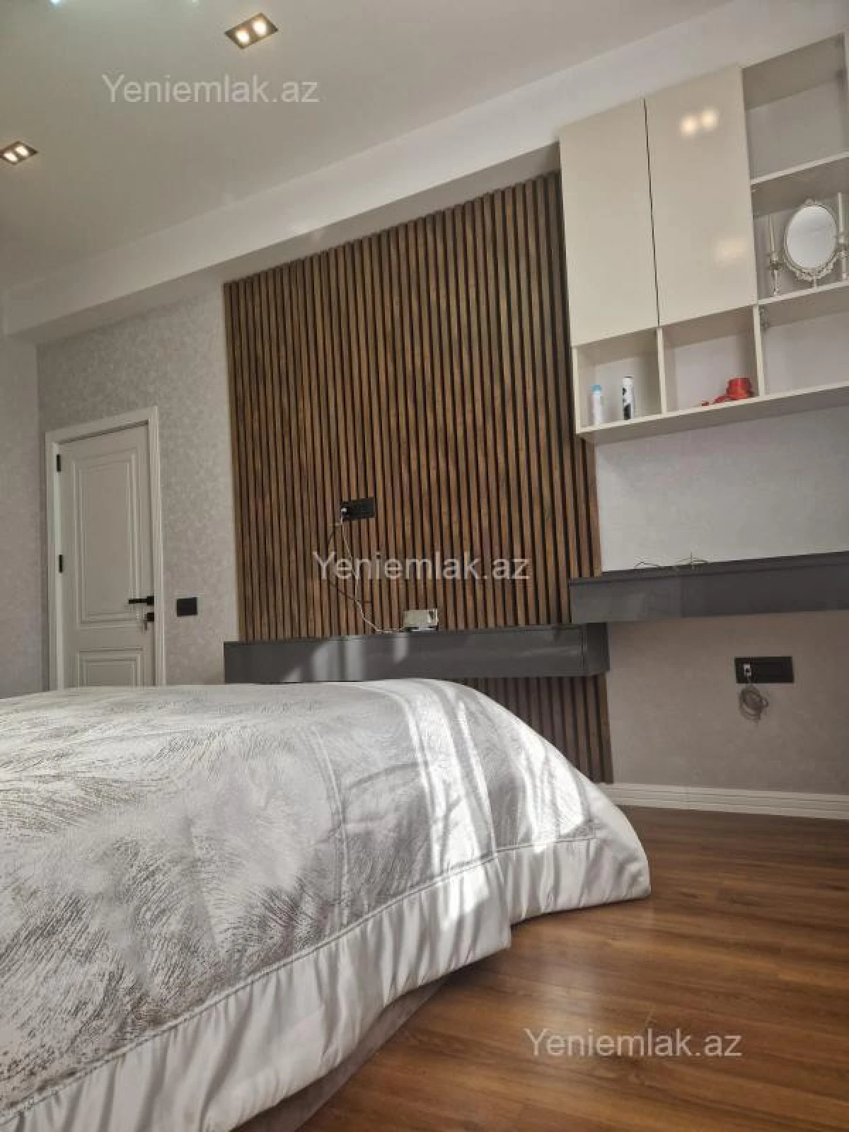 Satılır 2 otaqlı yeni tikili 93.8 m²