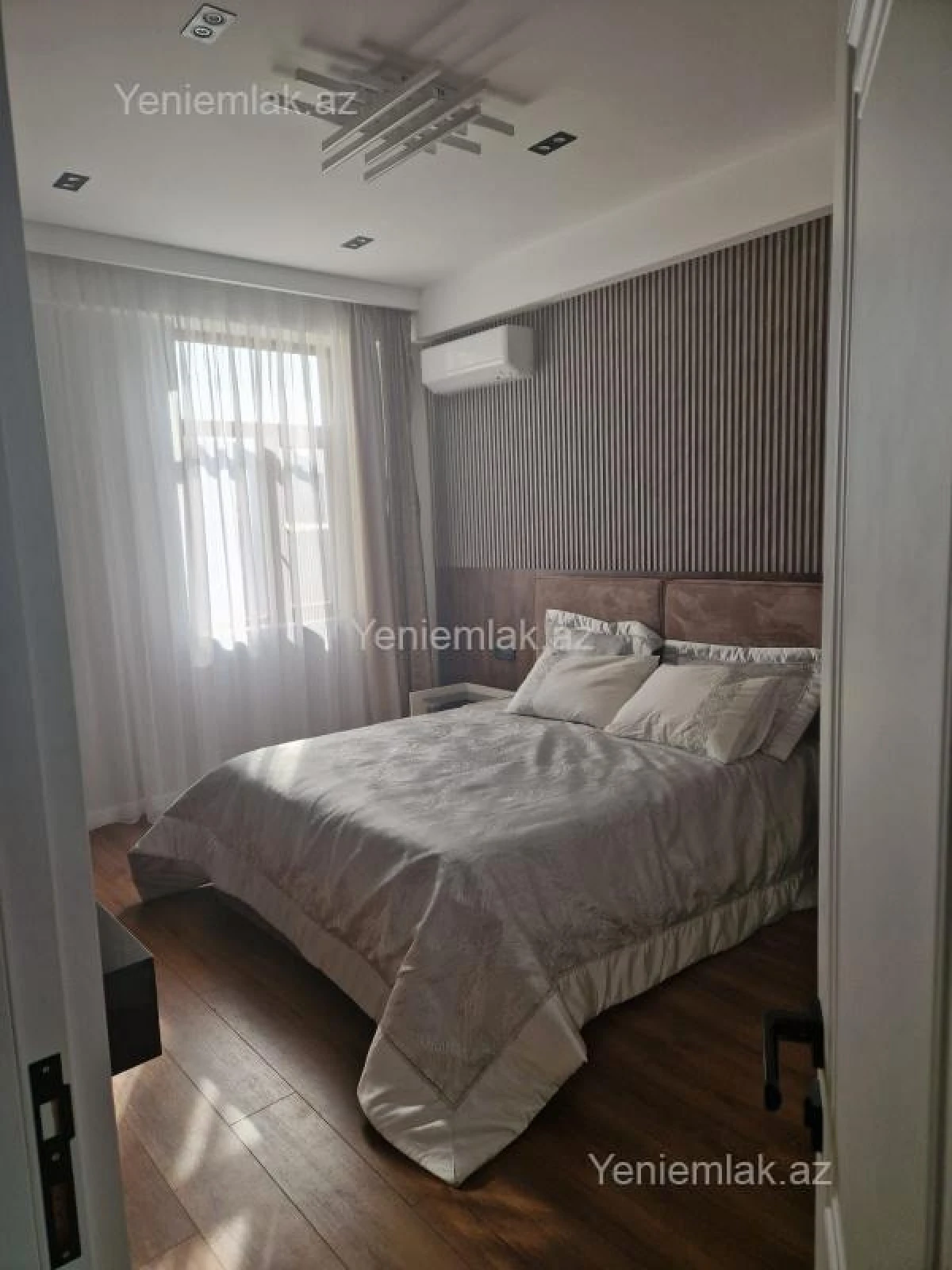 Satılır 2 otaqlı yeni tikili 93.8 m²