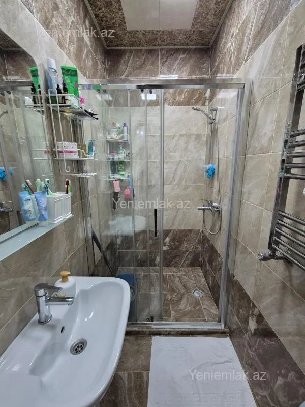 Satılır 3 otaqlı yeni tikili 78 m²