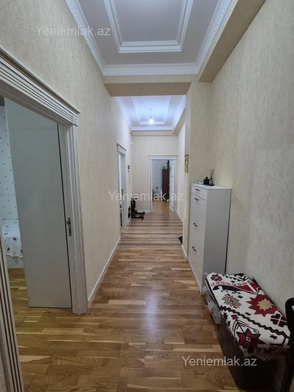 Satılır 3 otaqlı yeni tikili 78 m²