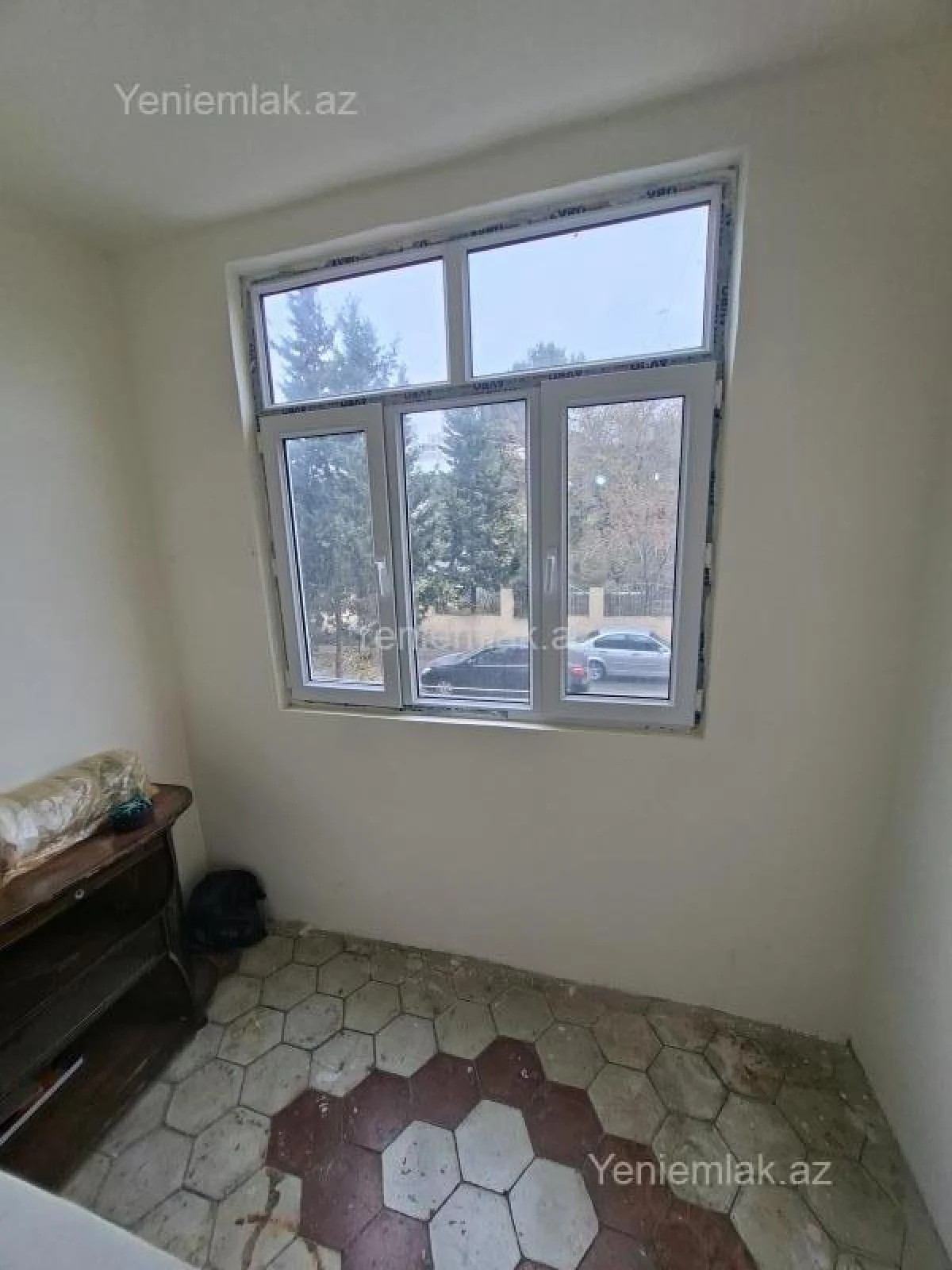 Satılır 1 otaqlı köhnə tikili 35 m²