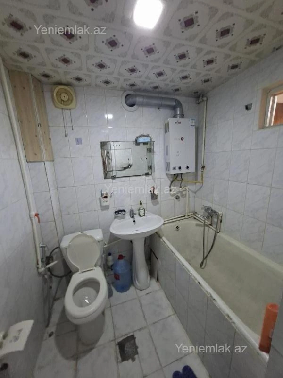 Satılır 1 otaqlı köhnə tikili 35 m²