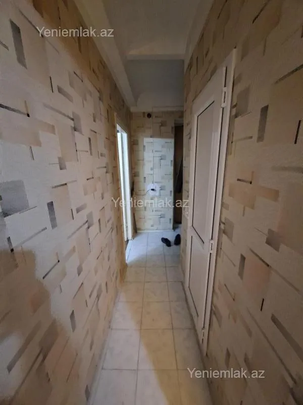 Satılır 1 otaqlı köhnə tikili 35 m²