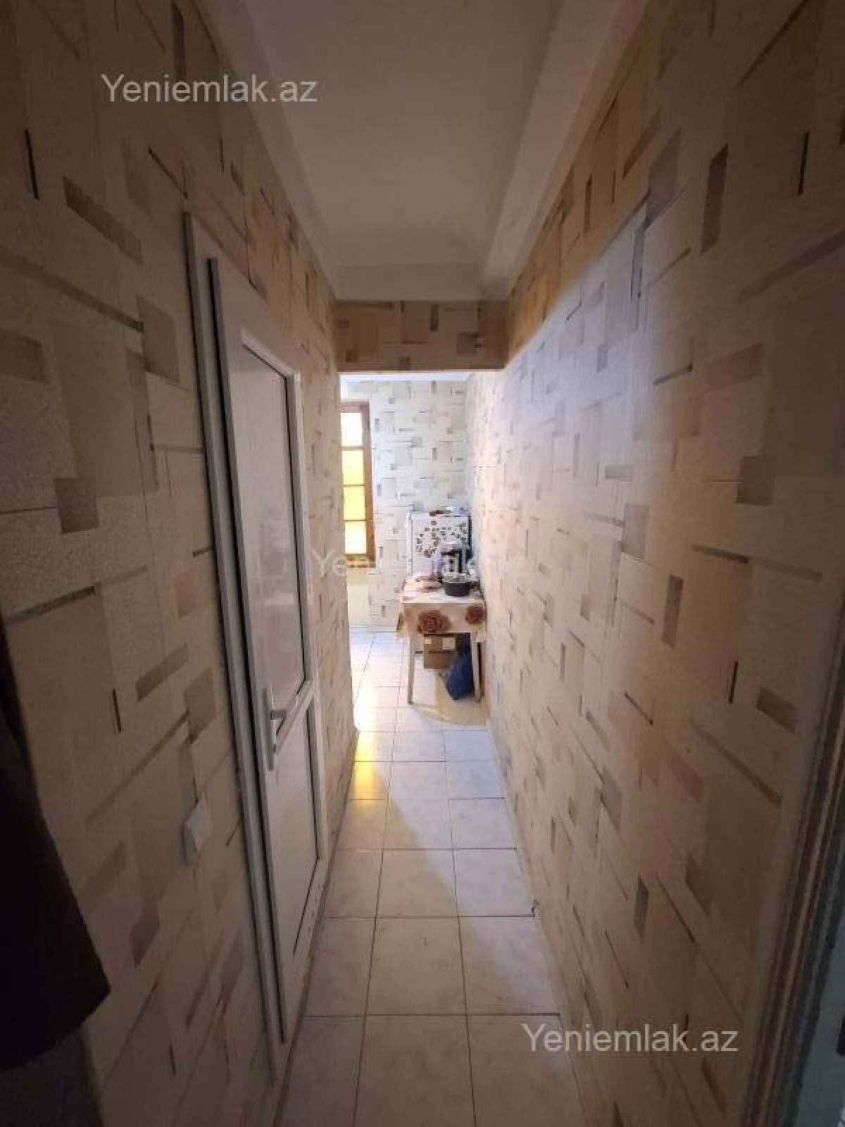 Satılır 1 otaqlı köhnə tikili 35 m²