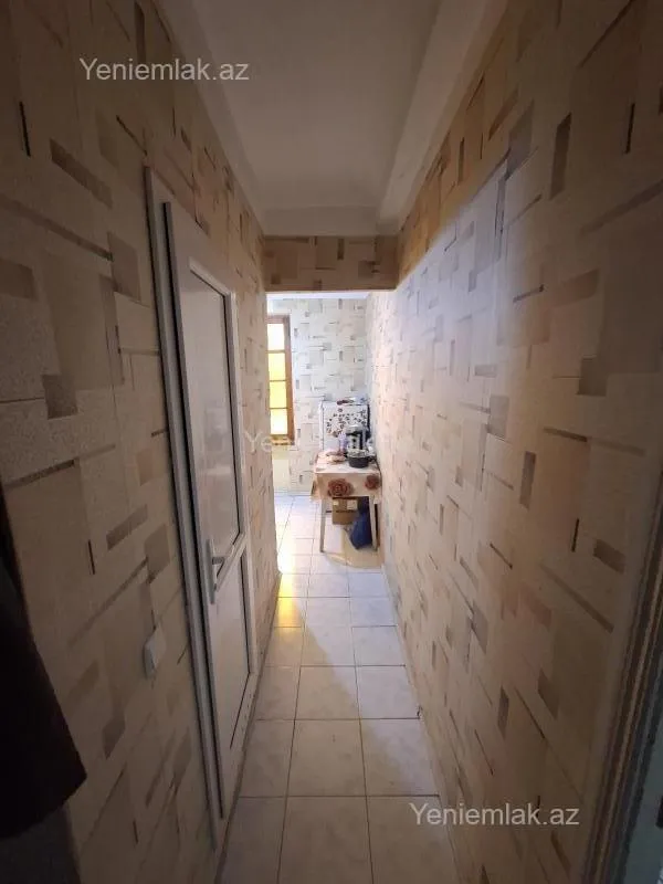 Satılır 1 otaqlı köhnə tikili 35 m²