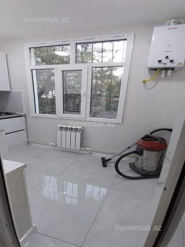 Satılır 2 otaqlı köhnə tikili 55 m²