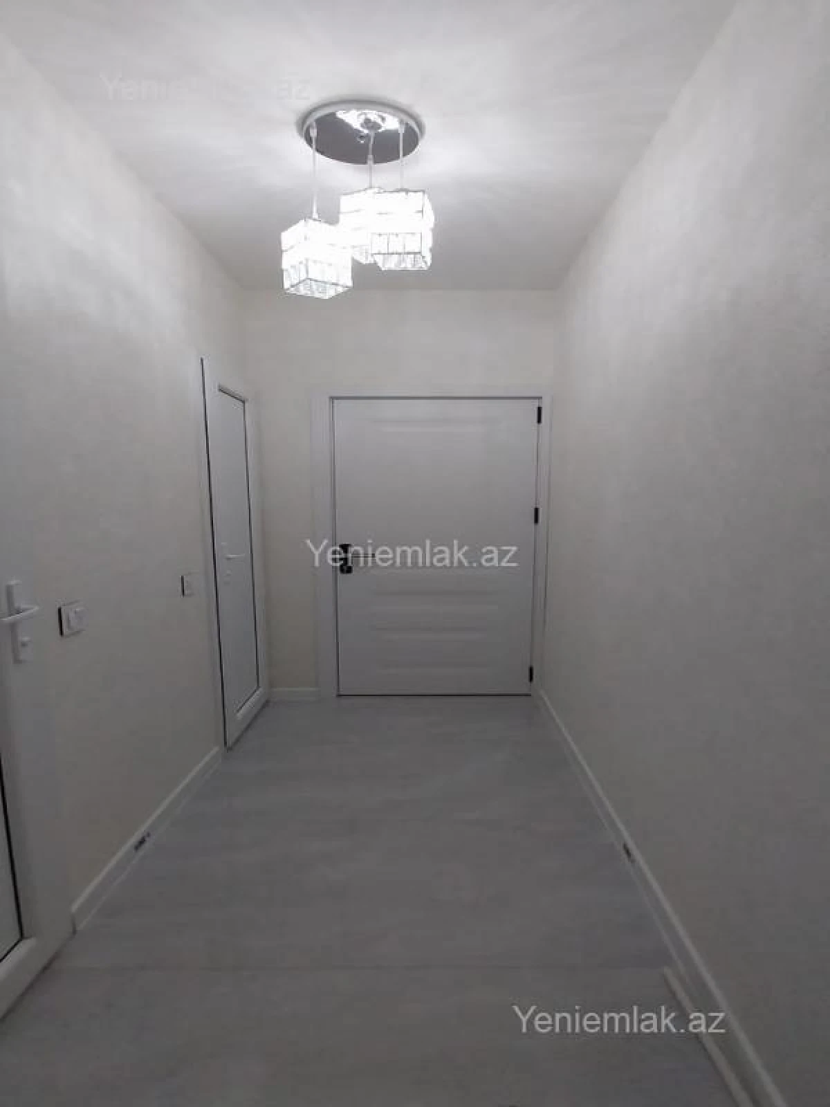 Satılır 2 otaqlı köhnə tikili 55 m²