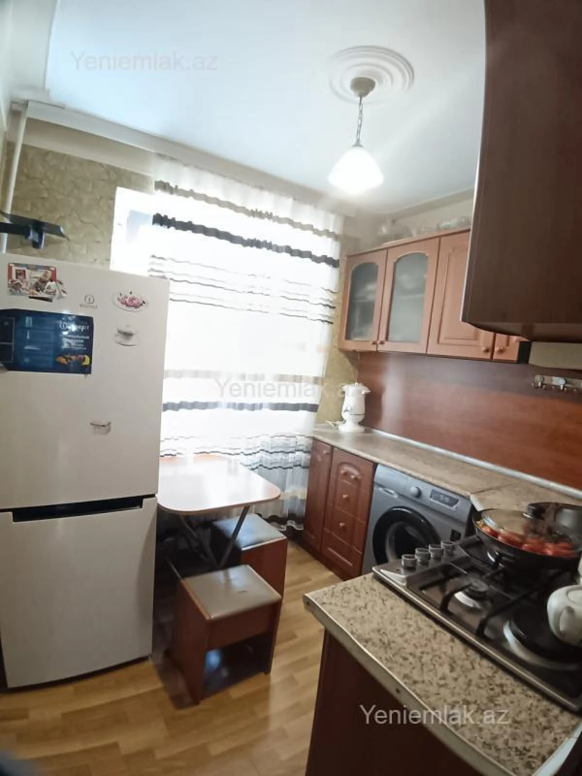 Satılır 3 otaqlı köhnə tikili 68 m²