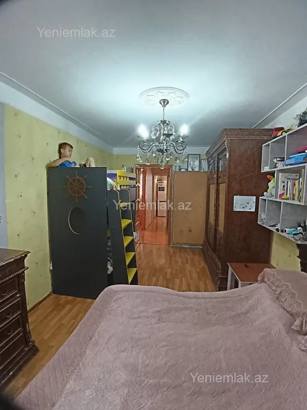 Satılır 3 otaqlı köhnə tikili 68 m²