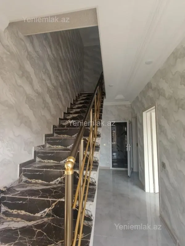 Satılır 4 otaqlı həyət evi 150 m²