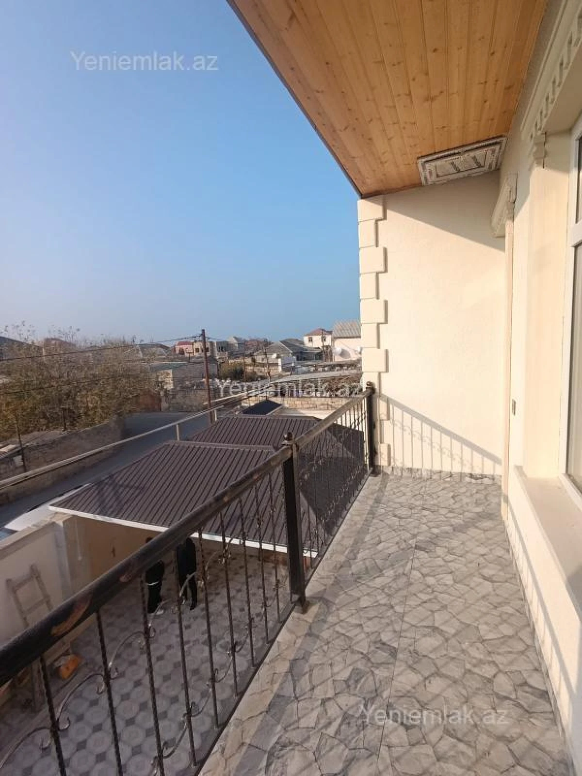 Satılır 4 otaqlı həyət evi 150 m²