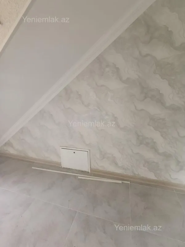 Satılır 4 otaqlı həyət evi 150 m²