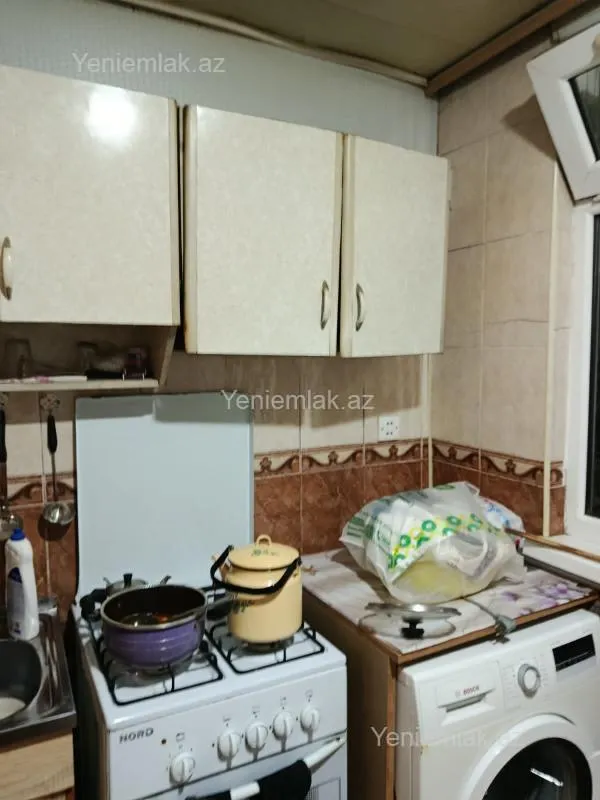 Satılır 2 otaqlı köhnə tikili 46 m²