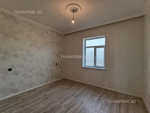 Satılır 4 otaqlı həyət evi 175 m²