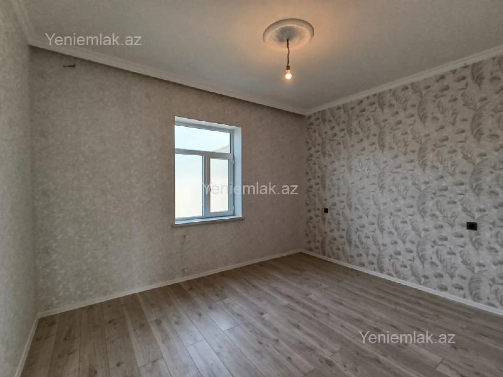 Satılır 4 otaqlı həyət evi 175 m²