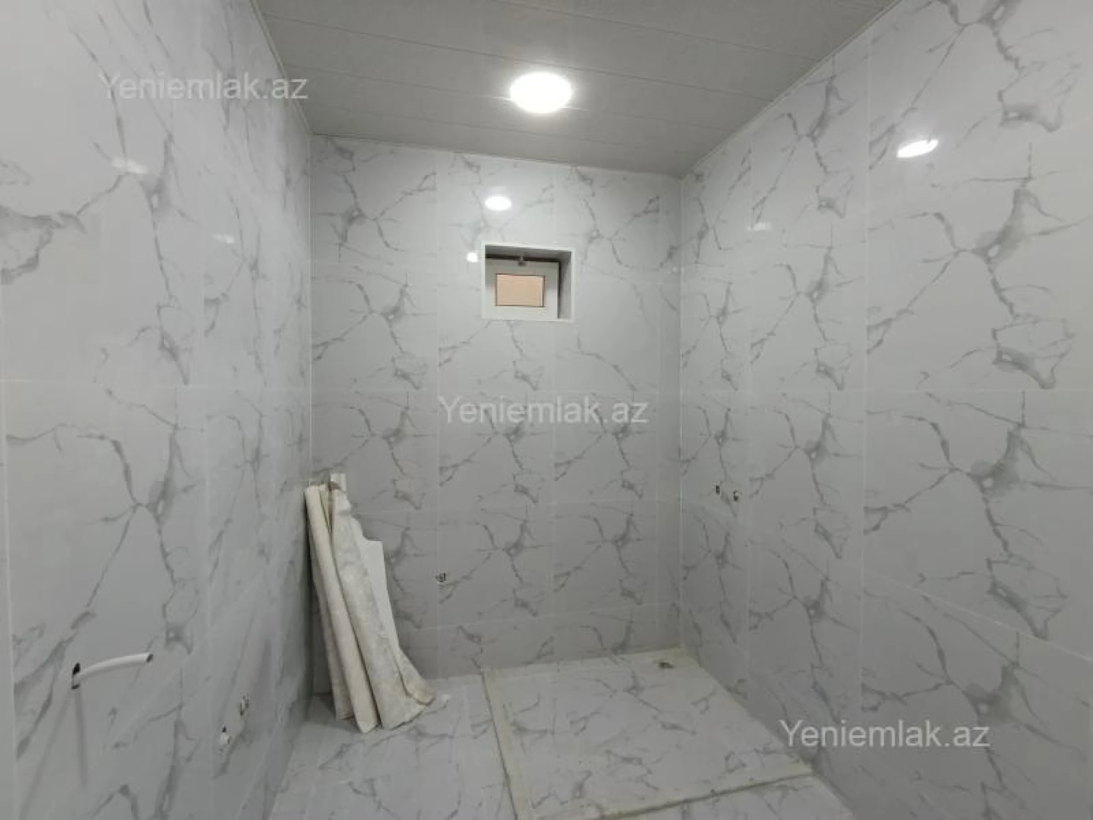 Satılır 4 otaqlı həyət evi 175 m²