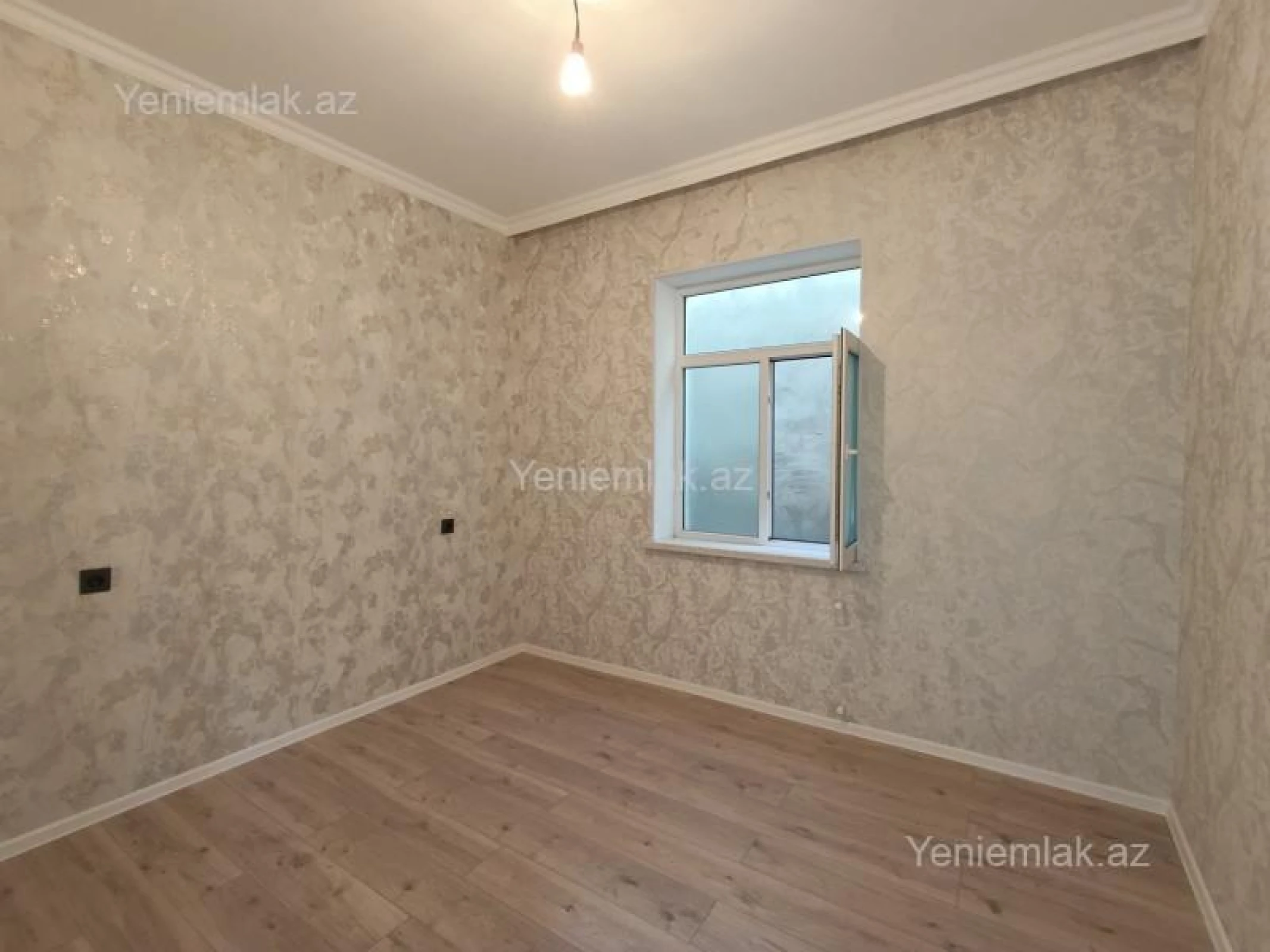 Satılır 4 otaqlı həyət evi 175 m²