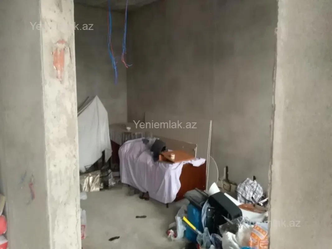 Satılır 5 otaqlı həyət evi 160 m²