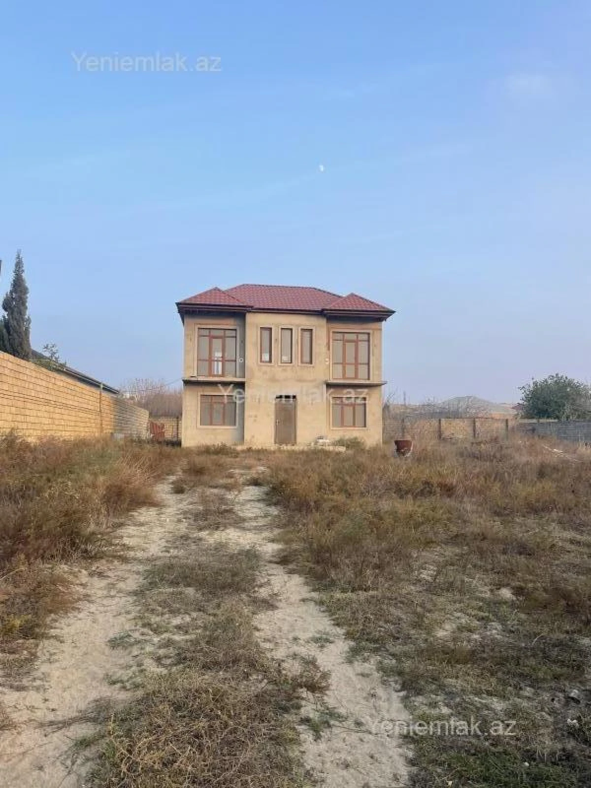 Satılır 5 otaqlı həyət evi 160 m²