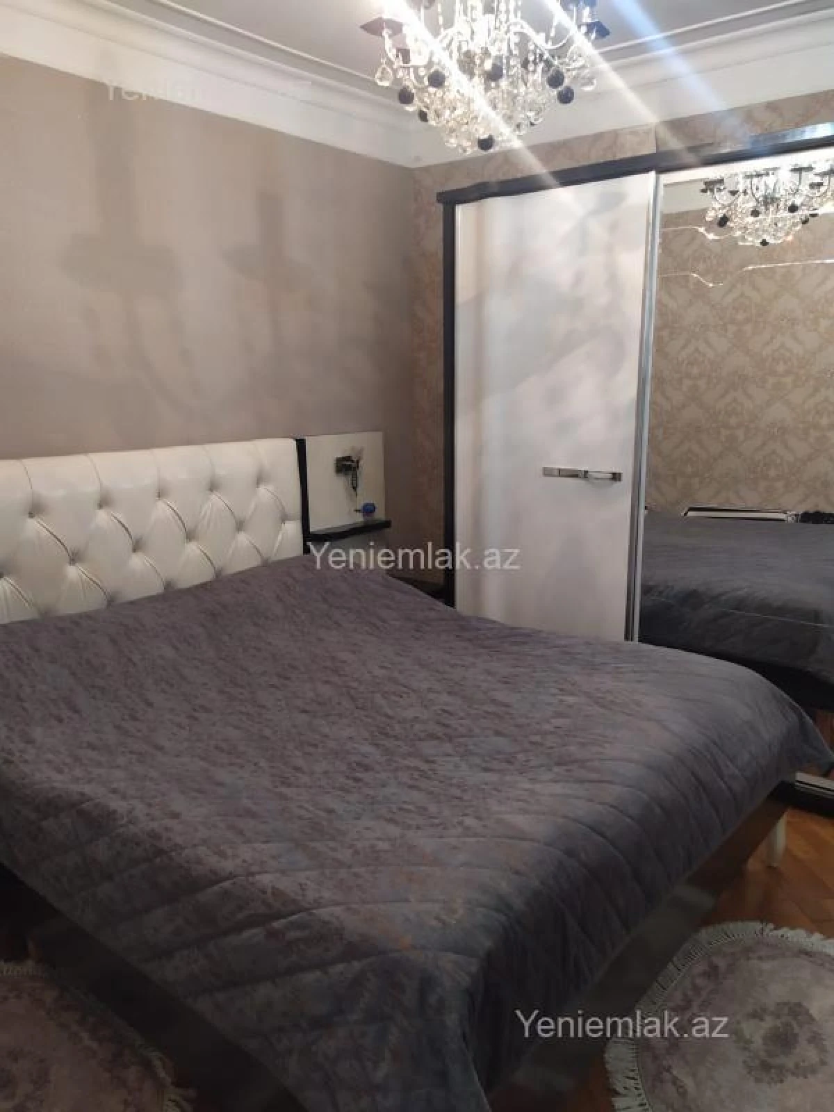 Satılır 4 otaqlı köhnə tikili 85 m²