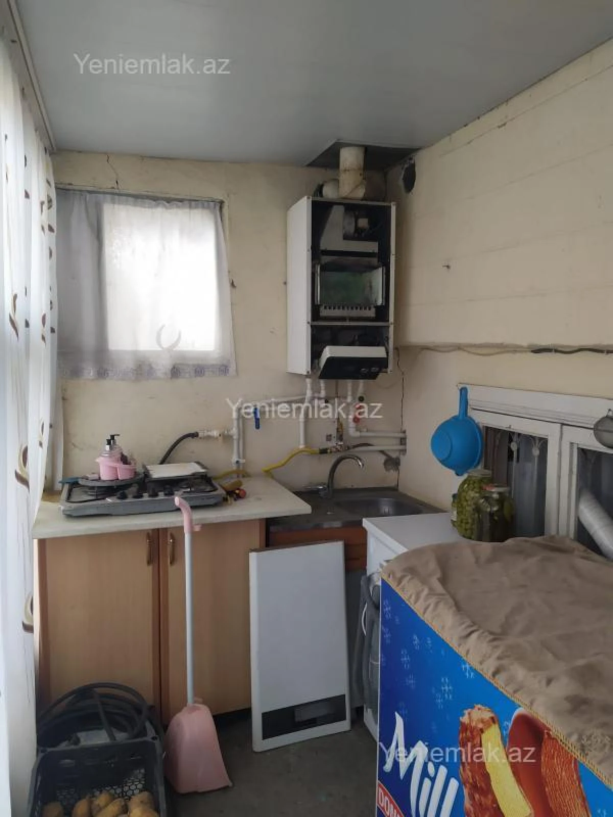 Satılır 4 otaqlı köhnə tikili 85 m²